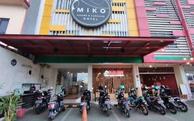 Miko Rooms & Capsules Hotel